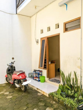 Kost Adam